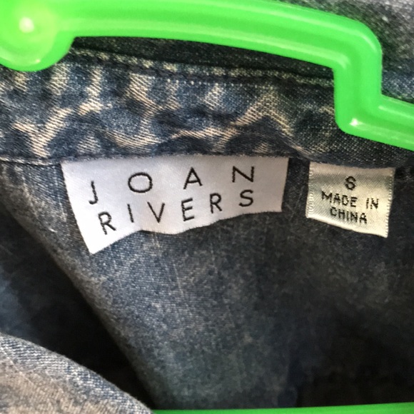 Joan rivers short sleeve jean shirt size small - Picture 2 of 2
